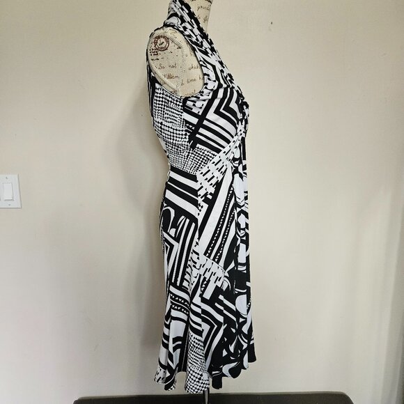 Joseph Ribkoff Black and White Patterned Wedding Dress - Picture 4 of 10